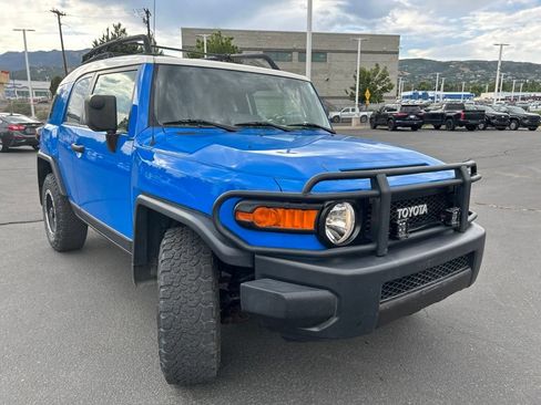 Used 2008 Toyota FJ Cruiser 4WD image 1