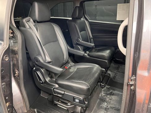 Used 2021 Honda Odyssey Touring image 30