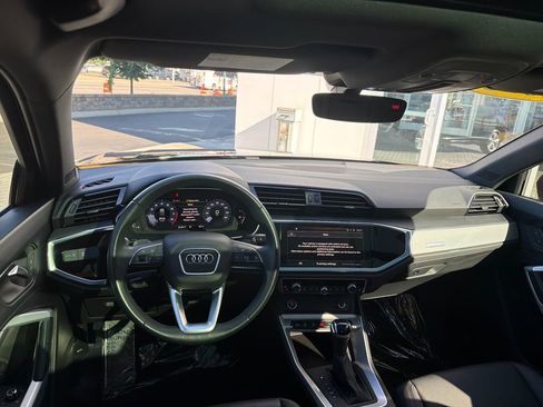 Used 2023 Audi Q3 2.0T Premium w/ Convenience Package AWD/4WD image 13