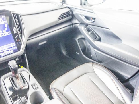 Used 2025 Subaru Crosstrek 2.5i Limited w/ Crosstrek Mirror Package image 27