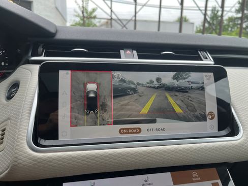 Used 2021 Land Rover Range Rover Velar S AWD/4WD image 24