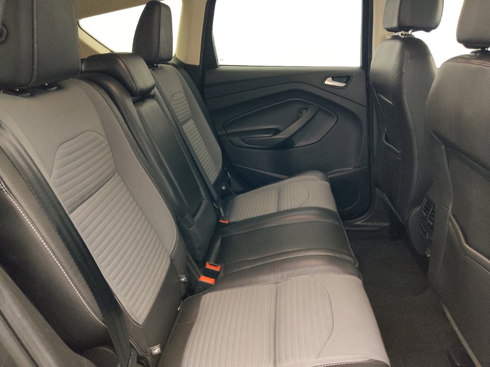 Used 2017 Ford Escape SE w/ SE Sport Appearance Package FWD image 19