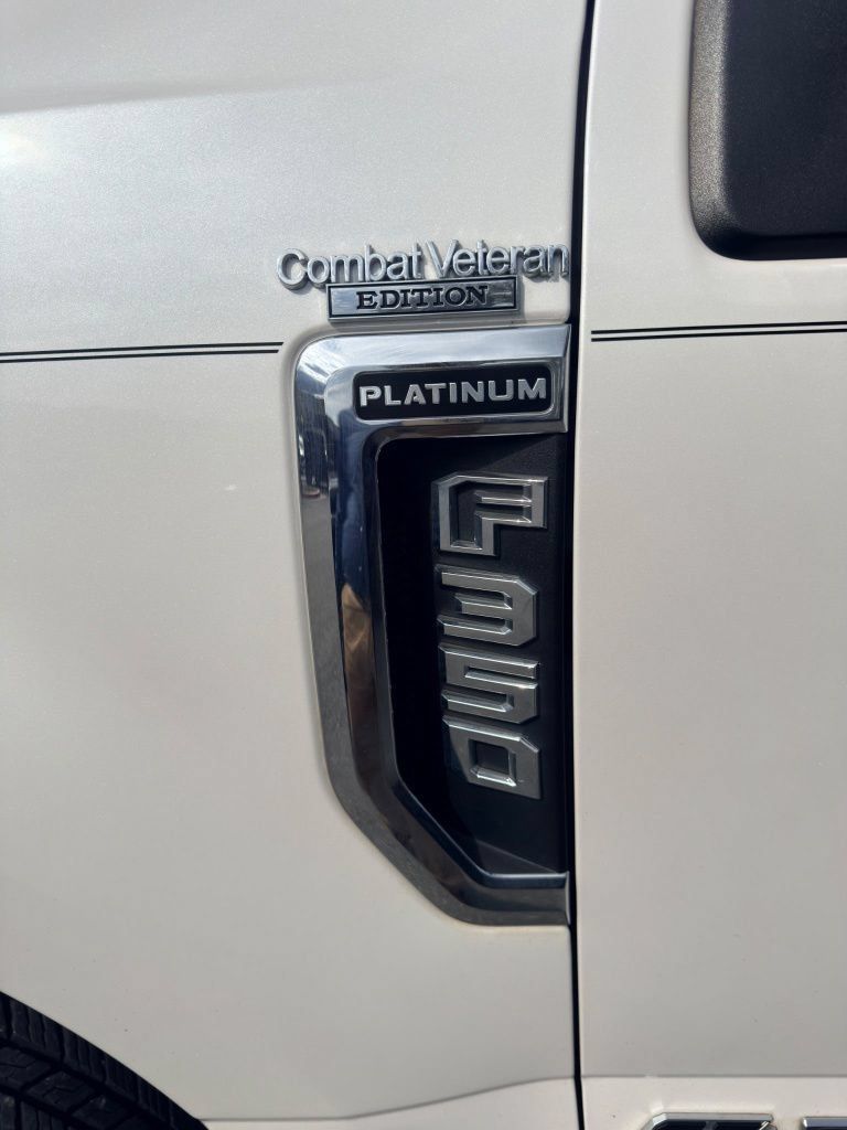 Used 2017 Ford F350 Platinum w/ Platinum Ultimate Package AWD/4WD image 6