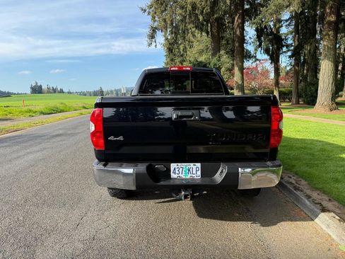 Used 2018 Toyota Tundra SR5 image 4