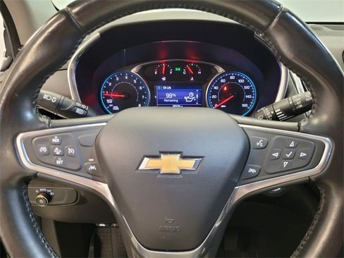 Used 2022 Chevrolet Equinox LT w/ Driver Convenience Package image 24