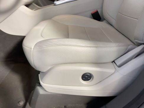 Used 2014 Mercedes-Benz ML 350 2WD image 11