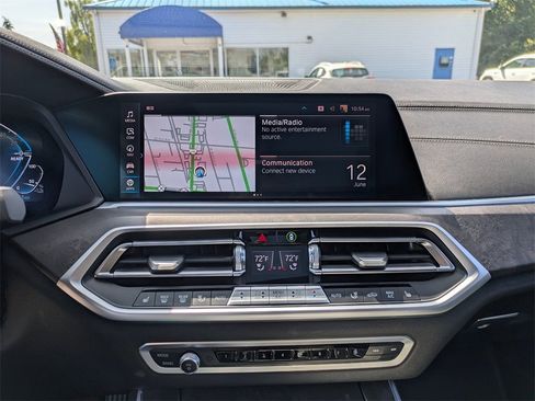 Used 2022 BMW X5 xDrive45e w/ Executive Package image 17