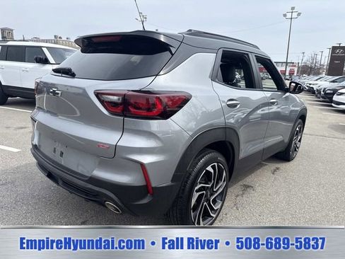 Used 2024 Chevrolet TrailBlazer RS FWD image 8
