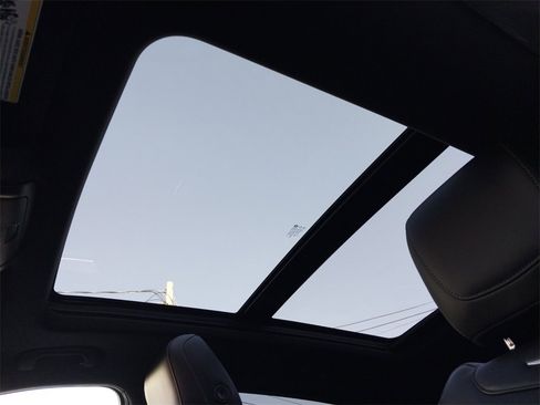 Used 2019 Cadillac XT4 Premium Luxury image 14