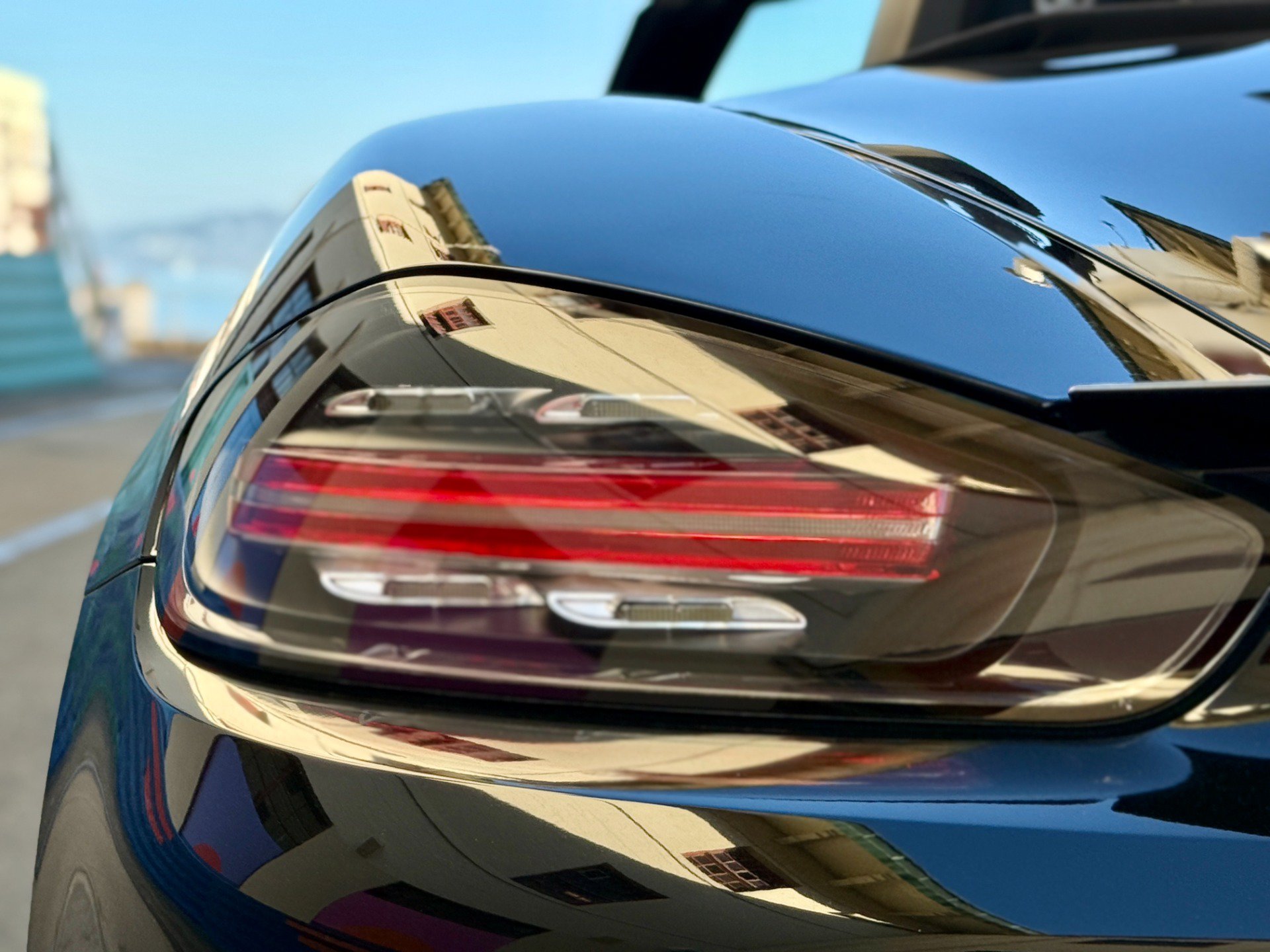 Used 2017 Porsche 718 Boxster S RWD image 13