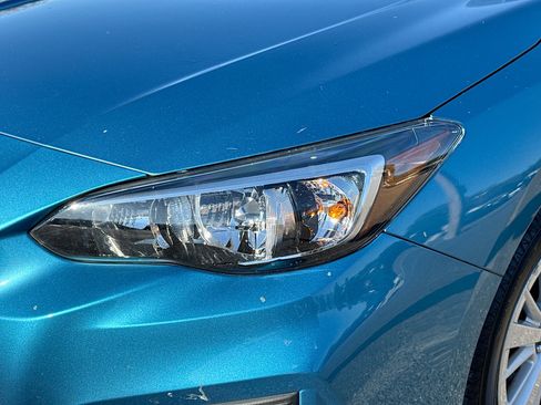 Used 2018 Subaru Impreza 2.0i Premium image 9