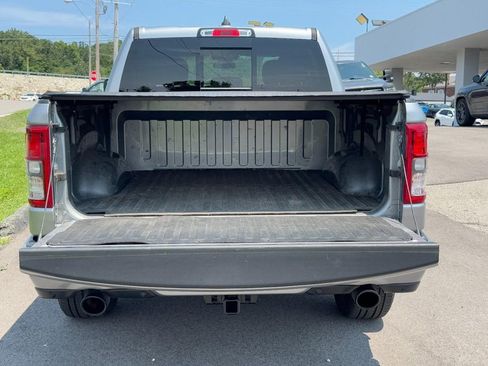Used 2021 RAM 1500 4x4 Crew Cab image 6