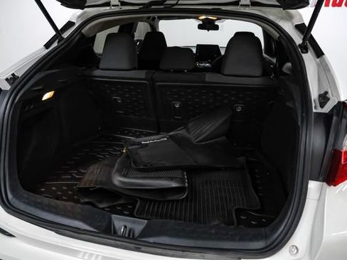 Used 2020 Toyota C-HR LE FWD image 48
