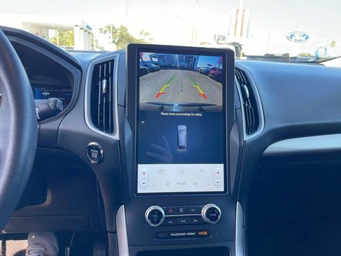 Certified 2024 Ford Edge SEL w/ Convenience Package image 19