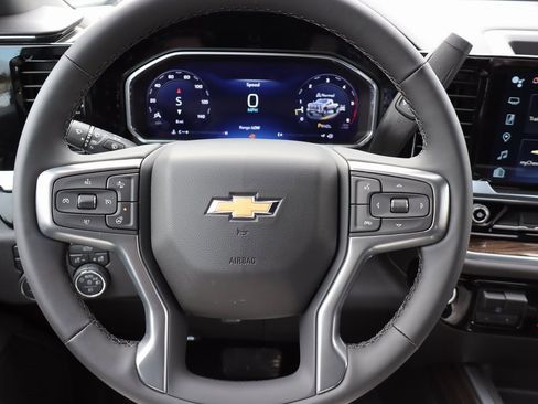 New 2026 Chevrolet Silverado 3500 LT image 6