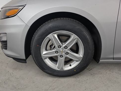 Certified 2021 Chevrolet Malibu LS FWD image 9