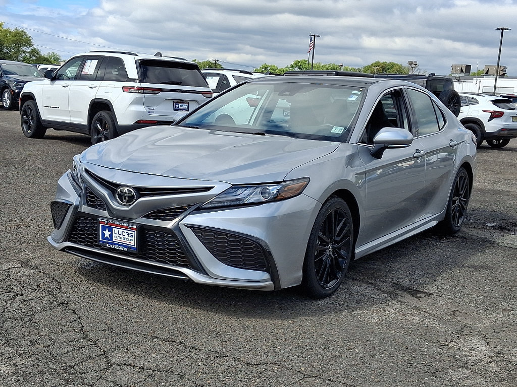 Used 2022 Toyota Camry XSE w/ Carpet Mat Package (TMS) AWD/4WD image 5