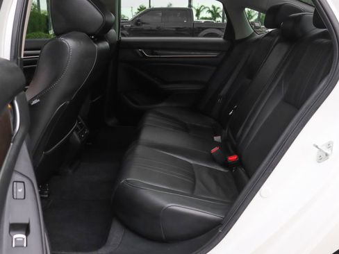 Used 2021 Honda Accord Touring image 39