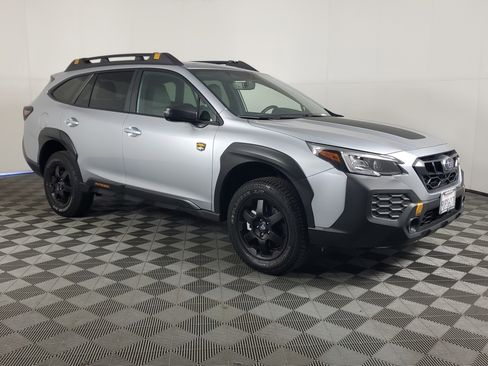 Used 2025 Subaru Outback Wilderness image 2