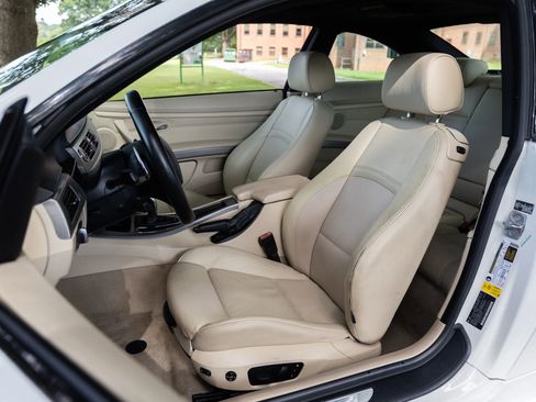 Used 2011 BMW 335is Coupe image 15