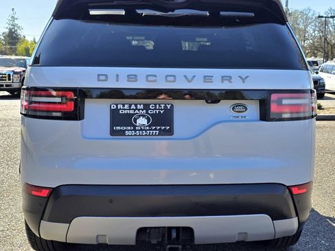 Used 2019 Land Rover Discovery HSE image 8