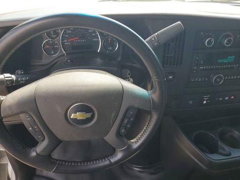 Used 2021 Chevrolet Express 3500 w/ Power Convenience Package RWD image 11