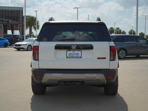 Used 2026 Honda Passport TrailSport Elite image 4