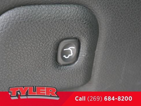 Used 2017 Jeep Grand Cherokee Summit w/ Platinum Series Group AWD/4WD image 18
