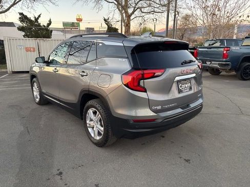 Used 2020 GMC Terrain SLE w/ Driver Convenience Package image 6