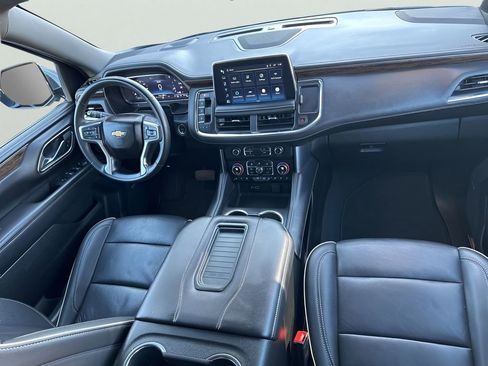 Used 2024 Chevrolet Suburban Premier image 39