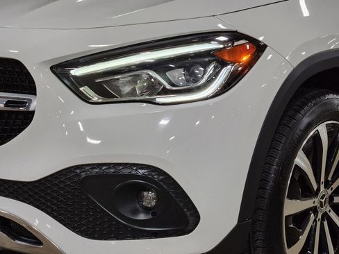 Used 2021 Mercedes-Benz GLA 250 4MATIC image 14
