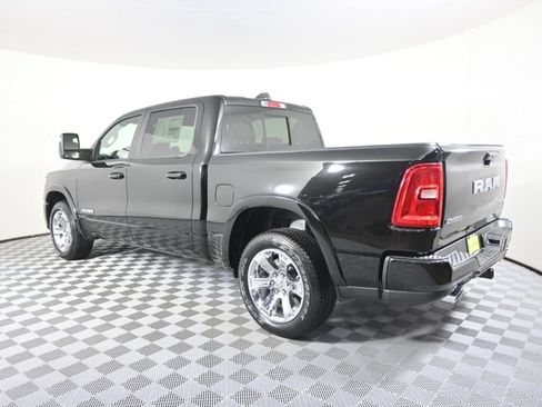 Used 2026 RAM 1500 Big Horn AWD/4WD image 4
