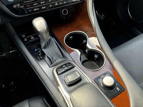 Used 2019 Lexus RX 350 FWD w/ Navigation Package image 16