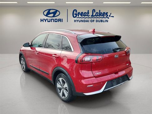 Used 2018 Kia Niro LX image 3