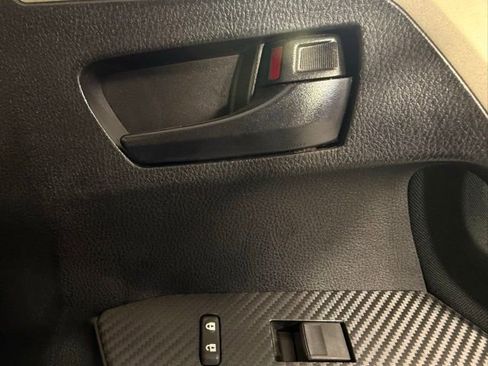 Used 2013 Toyota RAV4 XLE FWD image 29