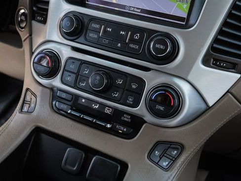 Used 2020 GMC Yukon SLT w/ Open Road Package AWD/4WD image 38