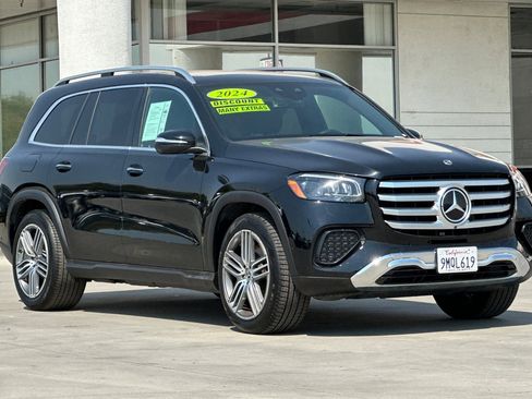 Used 2024 Mercedes-Benz GLS 450 4MATIC image 8