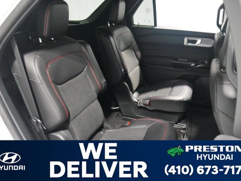 Used 2023 Ford Explorer ST-Line w/ Class IV Trailer Tow Package image 16