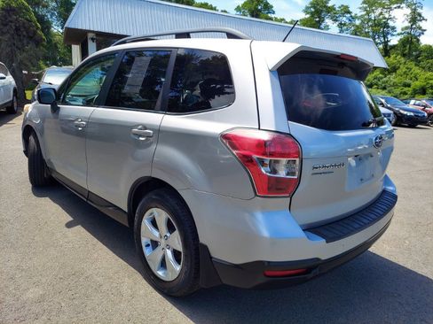 Used 2014 Subaru Forester 2.5i Limited AWD/4WD image 6
