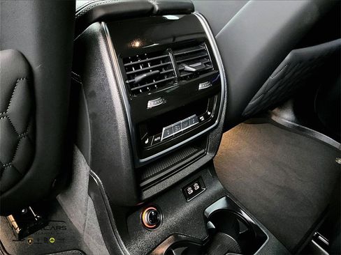 Used 2026 BMW ALPINA XB7 image 31