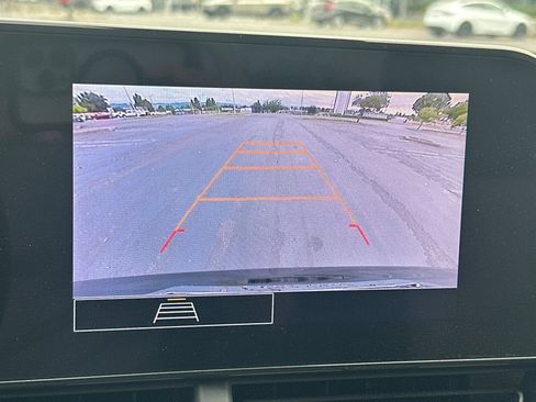 Used 2024 Chevrolet Trax LS FWD image 25