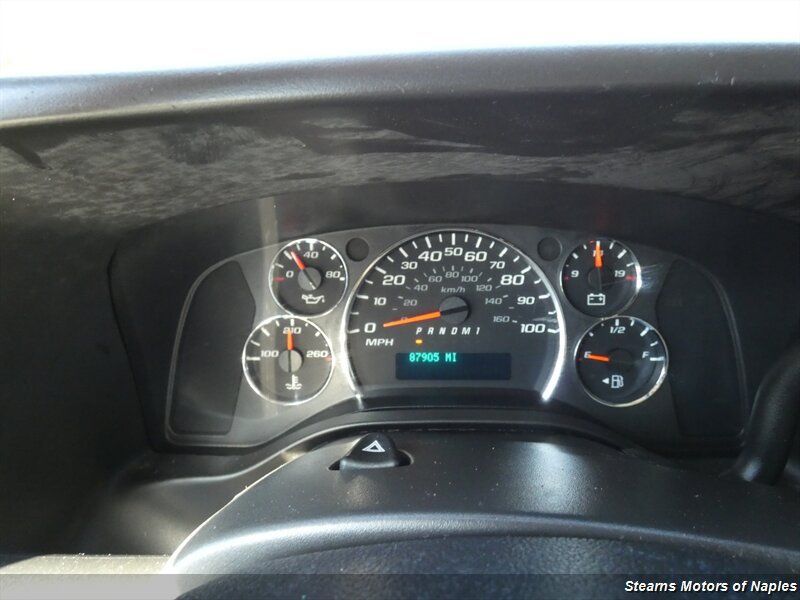 Used 2015 Chevrolet Express 2500 RWD image 22