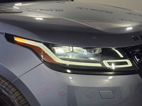 Used 2021 Land Rover Range Rover Velar R-Dynamic S image 5