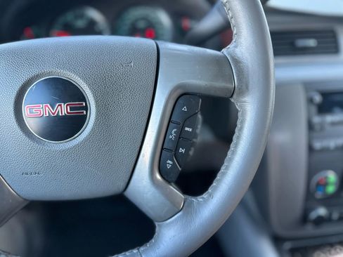 Used 2011 GMC Sierra 2500 SLT w/ SLT Convenience Package image 21