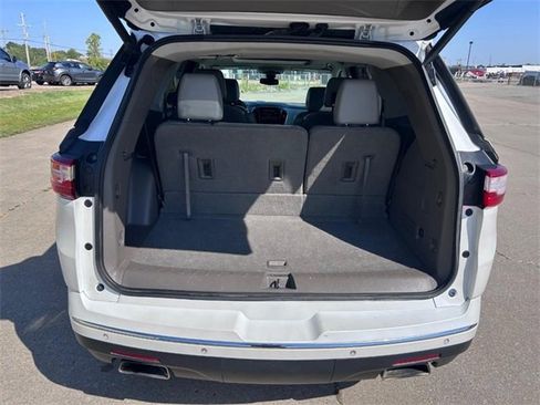 Used 2018 Chevrolet Traverse Premier w/ LPO, Floor Liner Package image 5