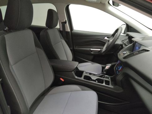 Used 2019 Ford Escape SE FWD image 21