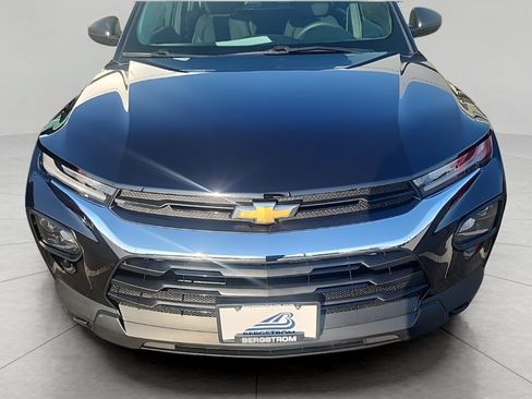 Used 2023 Chevrolet TrailBlazer LS image 3