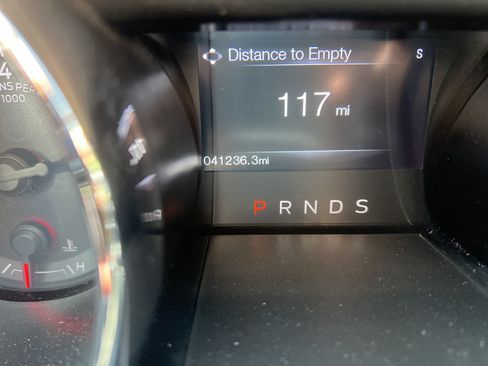 Used 2017 Ford Mustang Coupe RWD image 19