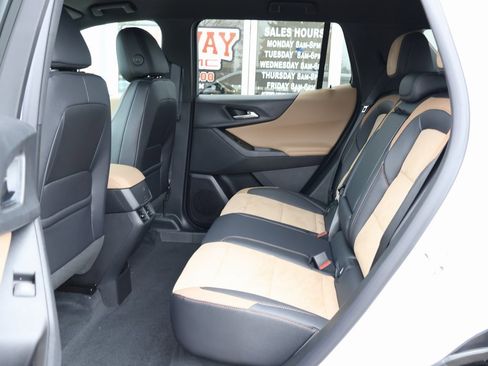 New 2026 Chevrolet Equinox ACTIV image 25