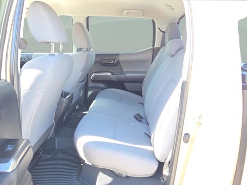 Used 2019 Toyota Tacoma SR5 image 12